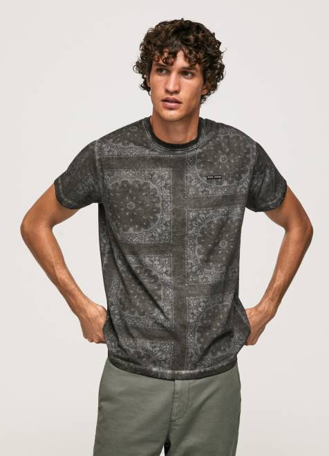 pepe_jeans_bandanaprintti_puuvillainen_t_paita_miehet_pesty_mustaksi_tb00937.jpg Pepe Jeans bandanaprintti puuvillainen t-paita miehet pesty mustaksi TB00937 - Image 1