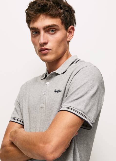 pepe_jeans_brodeerattu_logo_pikee_poolopaita_miehet_harmaa_marli_tb001077.jpg Pepe Jeans brodeerattu logo pikee poolopaita miehet harmaa marli TB001077 - Image 1