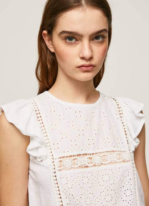 pepe_jeans_paita_harjakattoisilla_yksityiskohdilla_naiset_valkoinen_tb00437.jpg Pepe Jeans paita harjakattoisilla yksityiskohdilla naiset valkoinen TB00437 - Image 1