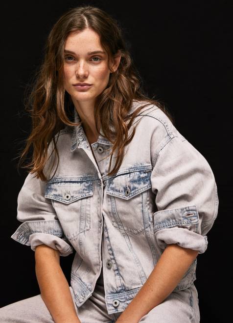 pepe_jeans_ylisuuri_farkkutakki_naiset_denim_tb00125.jpg Pepe Jeans ylisuuri farkkutakki naiset denim TB00125 - Image 1